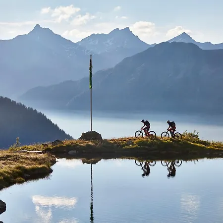 3 By Interhome דירה *